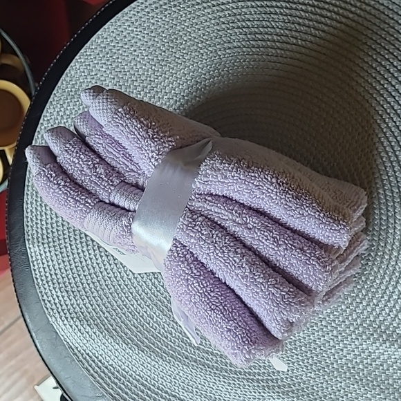 Nicole Miller Washcloth Set - Picture 2 of 7